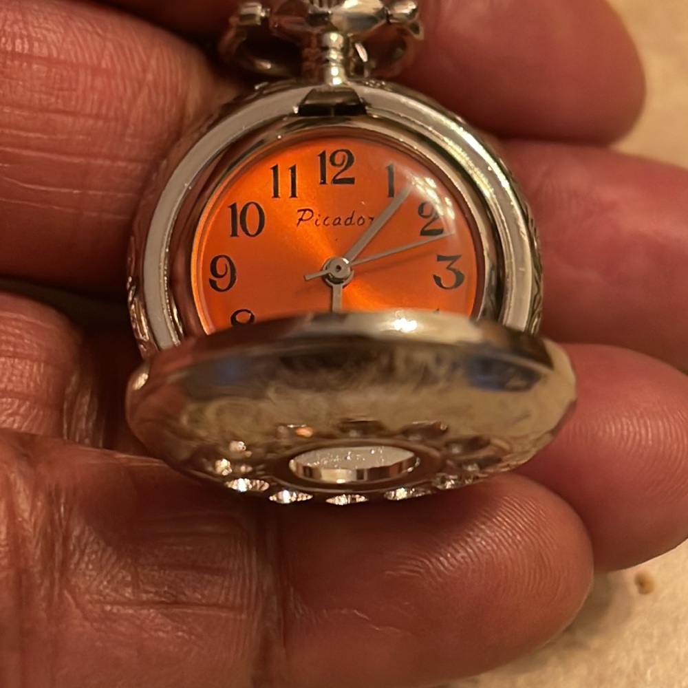 Picador woman’s watch necklace silver tone used with chain